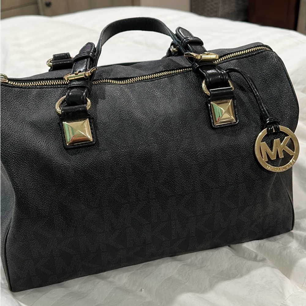 Michael Kors black print bag